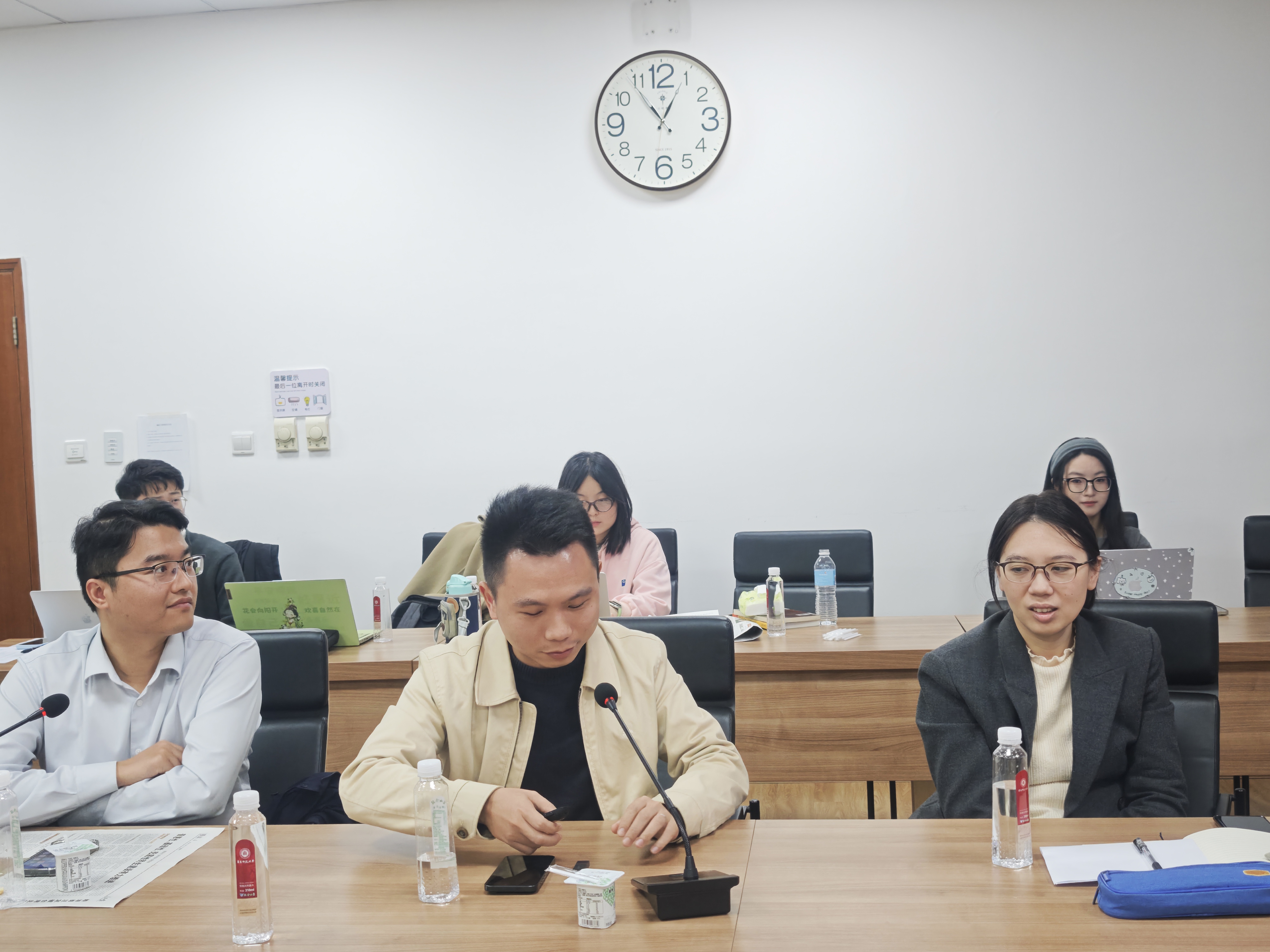 杨晓哲.jpg 杨晓哲.jpg